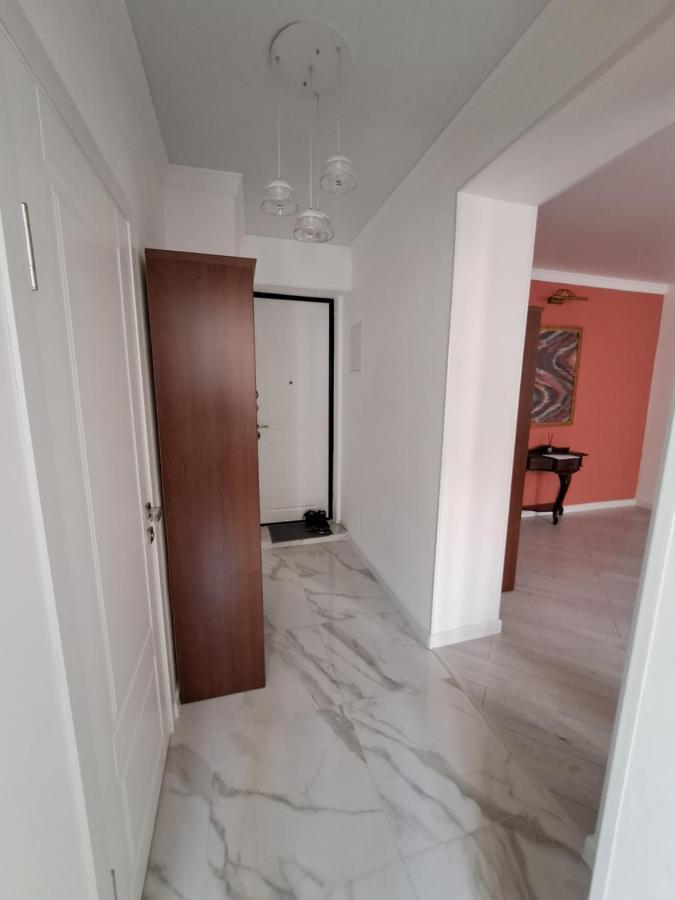 Уютная Квартира На Мира Almaty Eksteriør billede