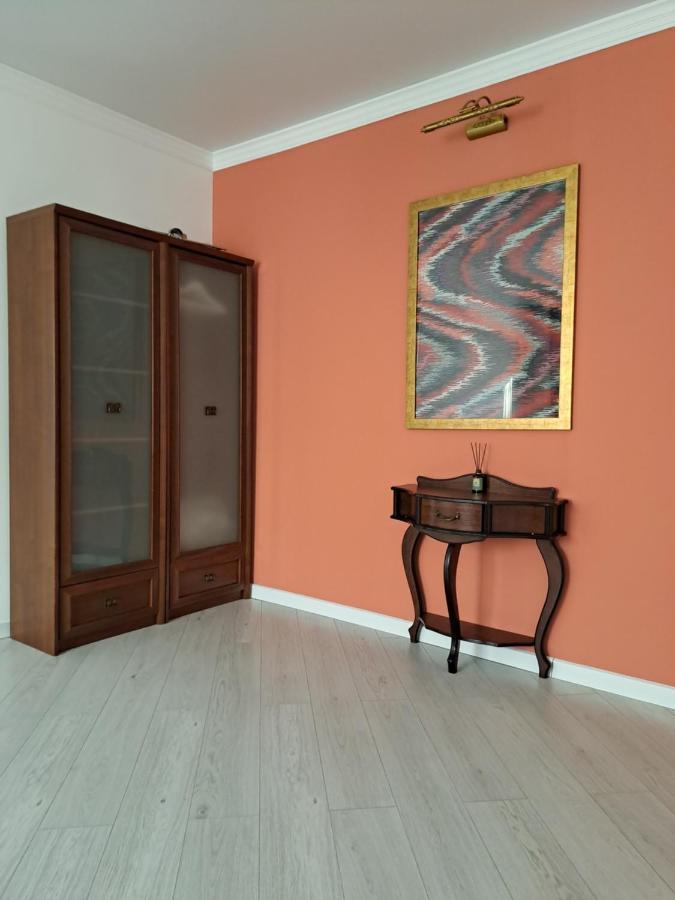 Уютная Квартира На Мира Almaty Eksteriør billede